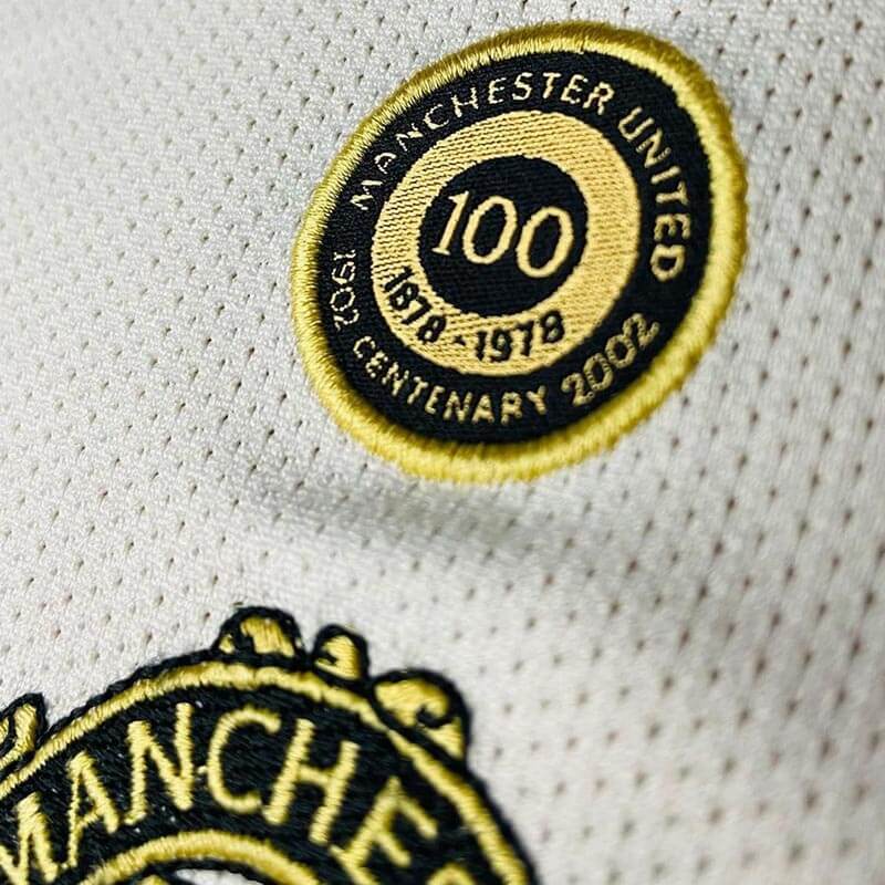 Manchester United 100th Aniversario Edición Retro 2001/02