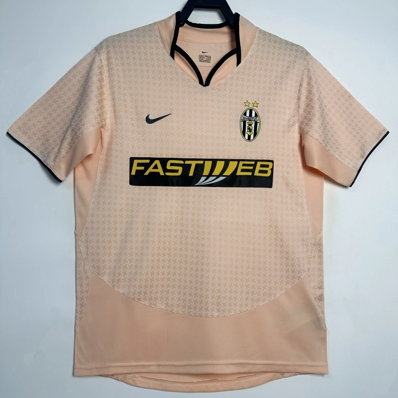 Camiseta Juventus Retro 2003/04 Away Rosa Claro