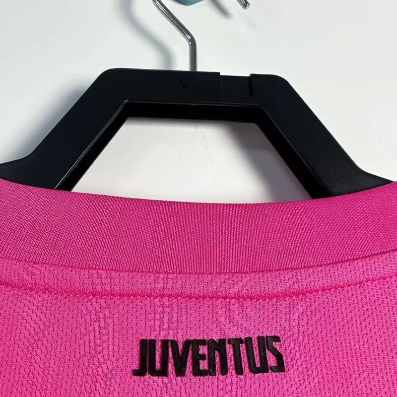 Camiseta Juventus Retro 2011/12 Away ML Rosa