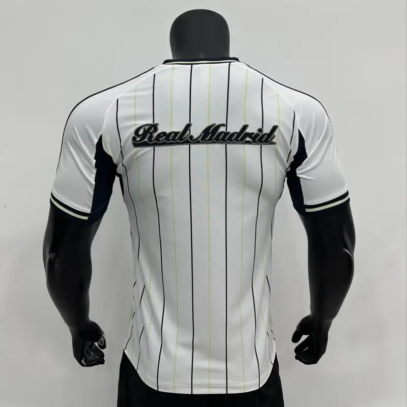 Camiseta Real Madrid 2025/2026 Baseball Shirt Blanco/Azul Marino (EDICIÓN JUGADOR)