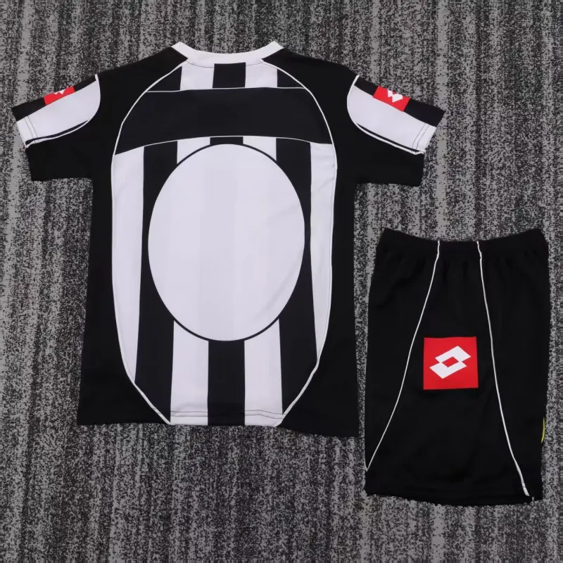 Camiseta Juventus 2002/03 Home Retro Blanco/Negro Niño Kit