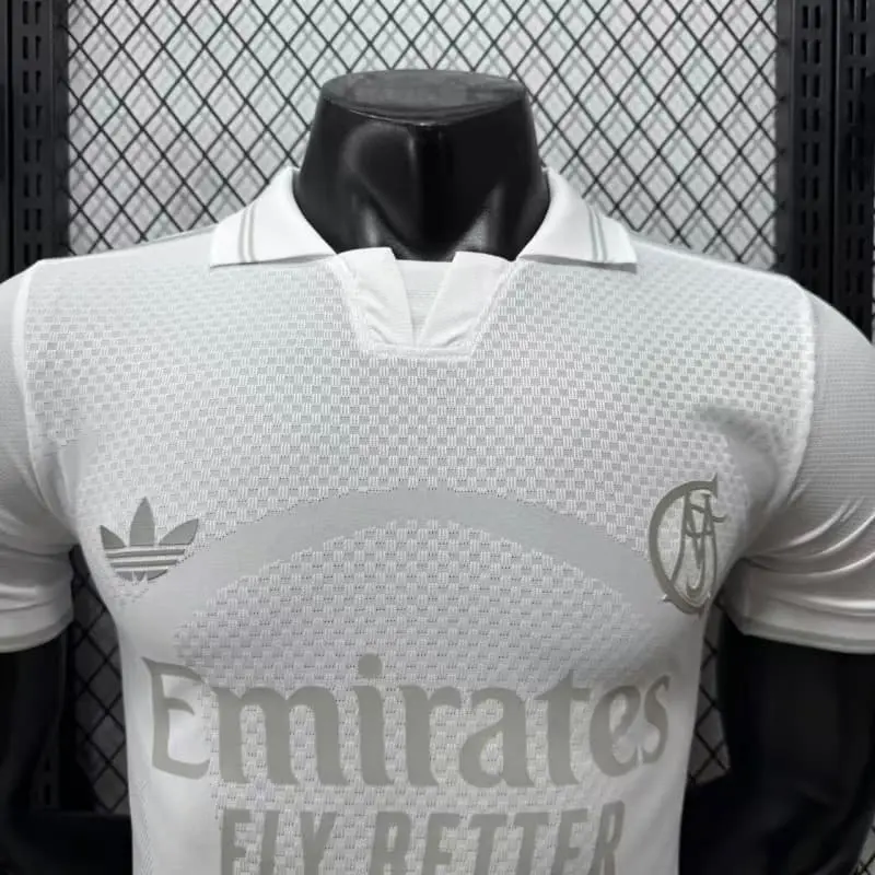 Camiseta Real Madrid 125 Aniversario Edición 2026/2027 Blanco (EDICIÓN JUGADOR)