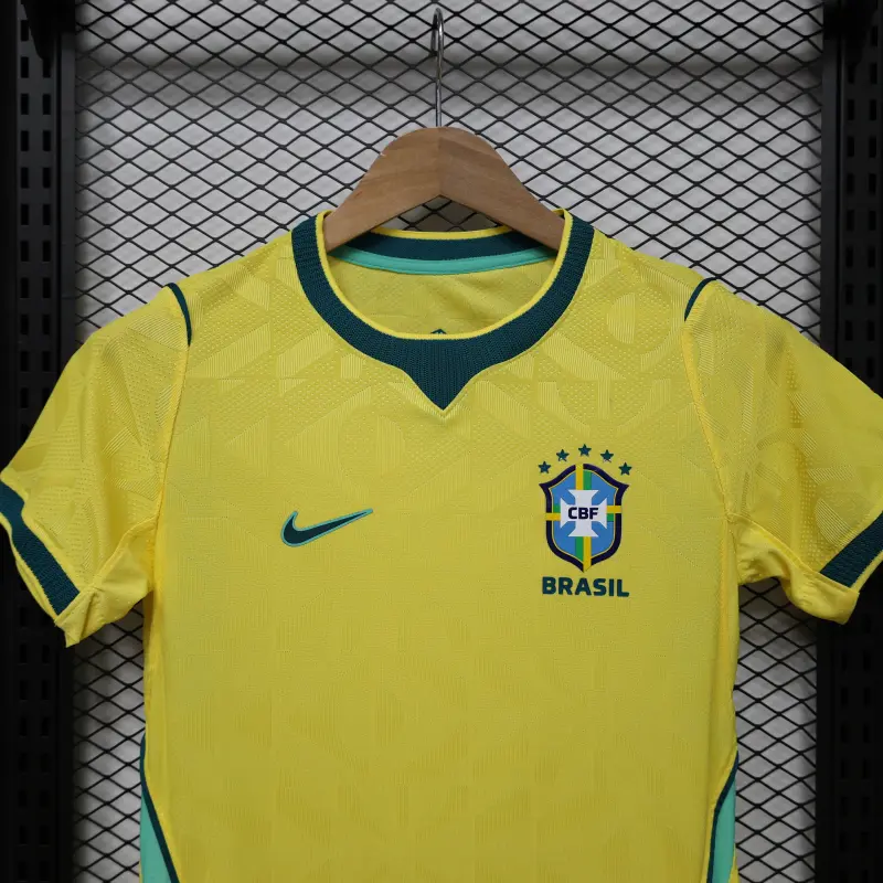 Camiseta Brasil Home Mundial 2026 Amarillo Mujer (EDICIÓN JUGADOR)