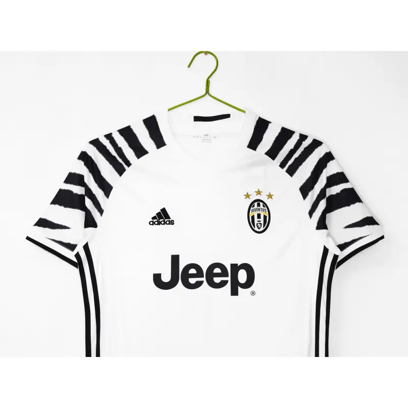 Camiseta Juventus Third Retro 2016/17 Blanco