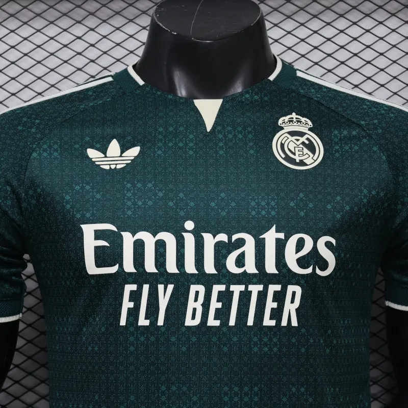 Camiseta Real Madrid Away Equipación 2026/2027 Verde Oscuro con Parche HP (EDICIÓN JUGADOR)