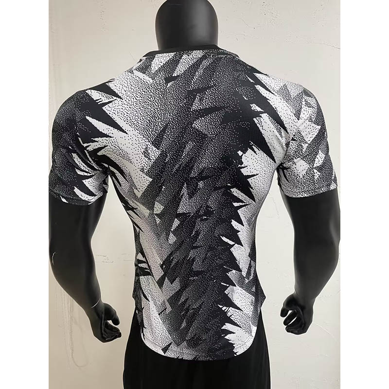 Camiseta Juventus Negro/Blanco 2023/2024 Pre-Match (EDICIÓN JUGADOR)